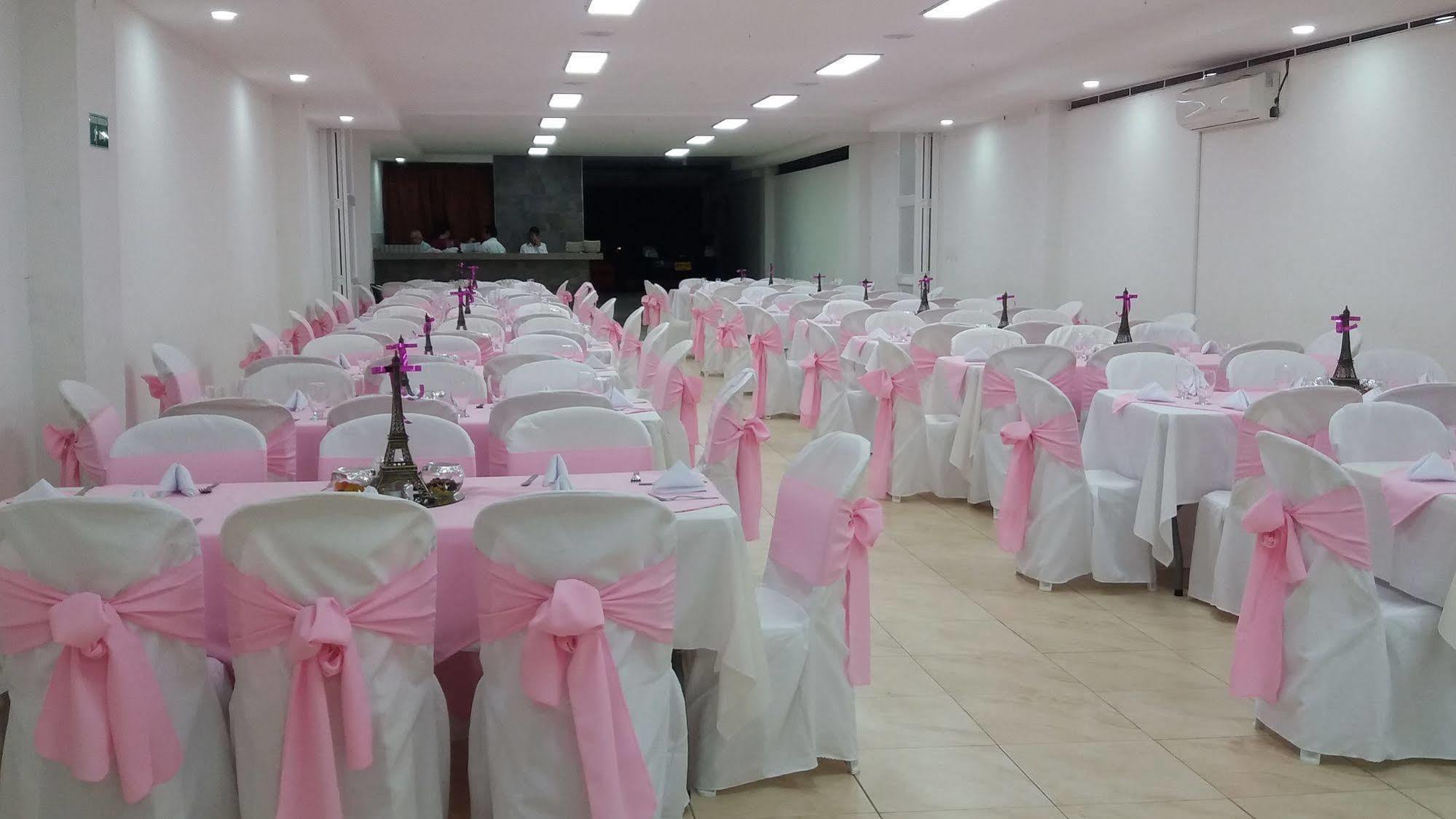 Hotel Ayenda 1501 Metropolitana Plaza Bucaramanga Esterno foto